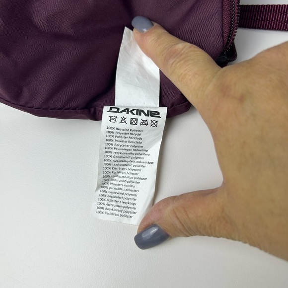 DAKINE Jacky Burgundy Crossbag adjustable strap 10”X 7” - Picture 11 of 15